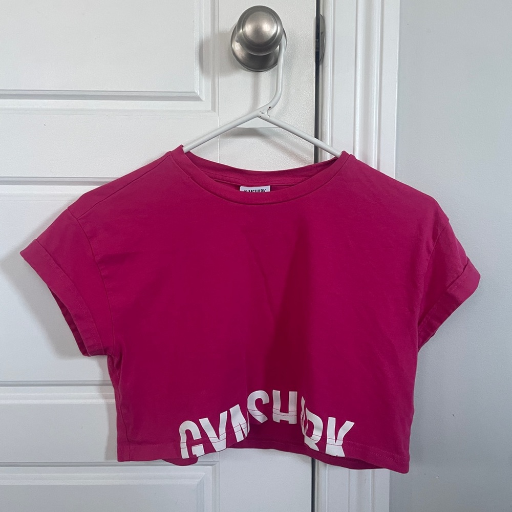 Small Pink Cropped Gymshark T-Shirt